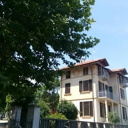Peachey Apartament *